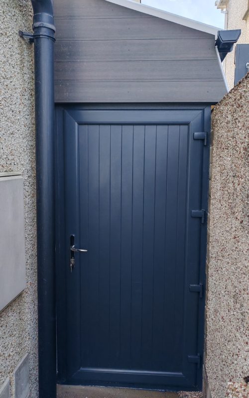 Side entrance cover_1