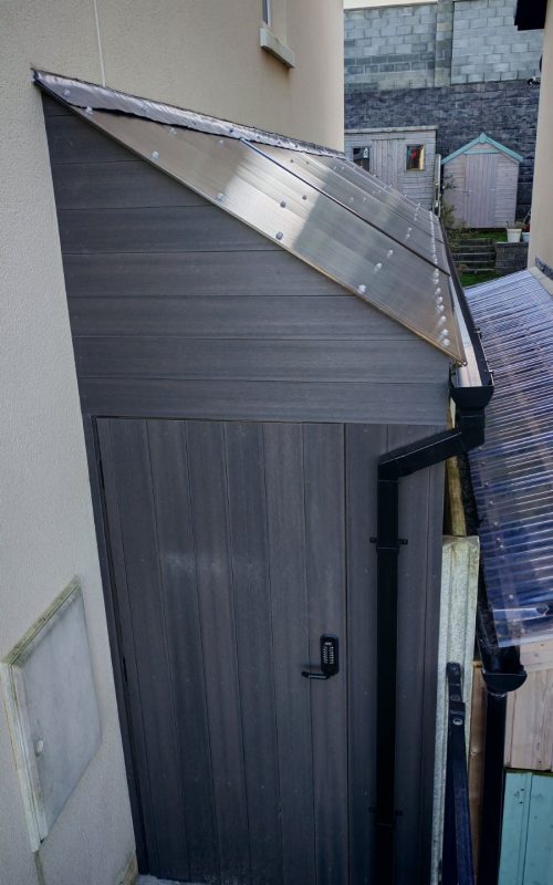 Side entrance cover_2